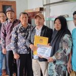 KPU Majalengka Berikan Santunan PPS yang Meninggal Dunia