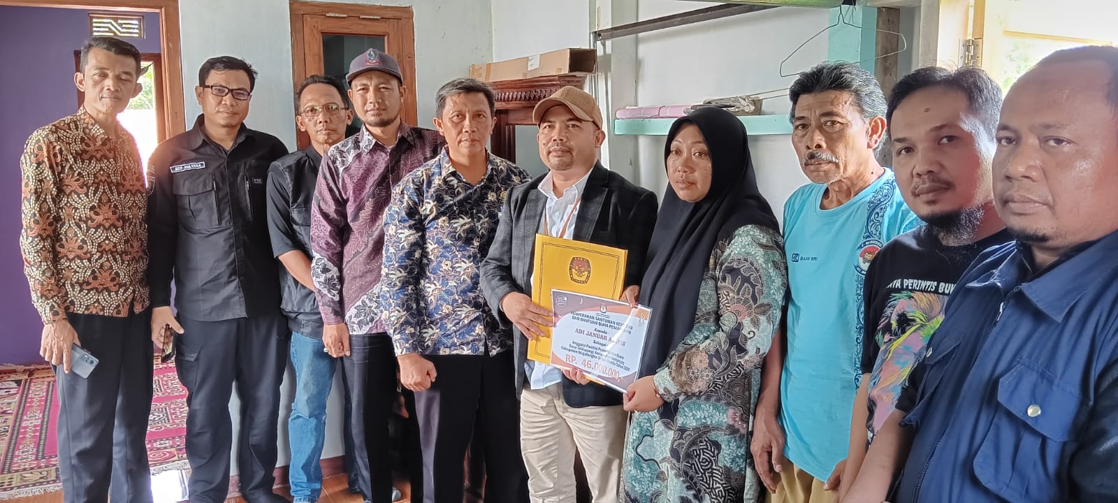 KPU Majalengka Beri Santunan kepada PPS yang Meninggal Dunia