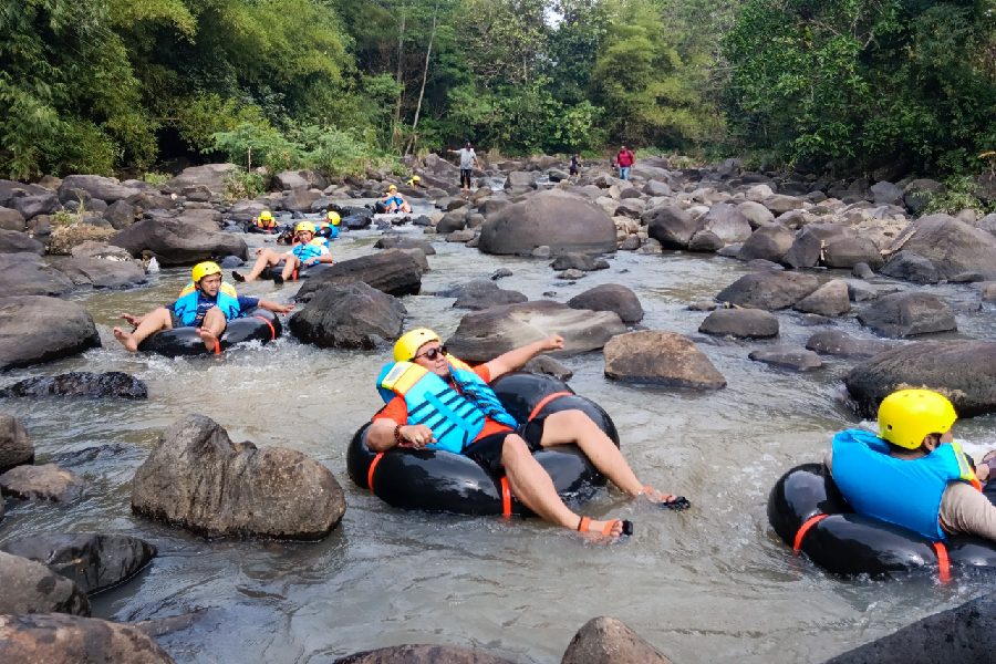 River Tubing Desa Kubang Destinasi Wisata Baru di Kabupaten Cirebon