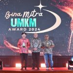 Smartfren Raih Predikat Gold Bina UMKM Awards 2024