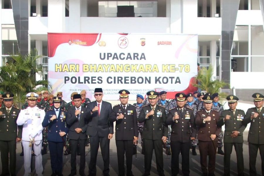 Ketua DPRD Kota Cirebon Ikuti Upacara Hari Bhayangkara ke-78