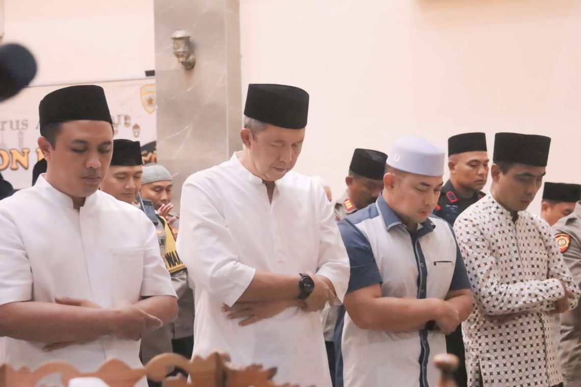 Ketua DPRD Kota Cirebon Tarhim di Polres Ciko