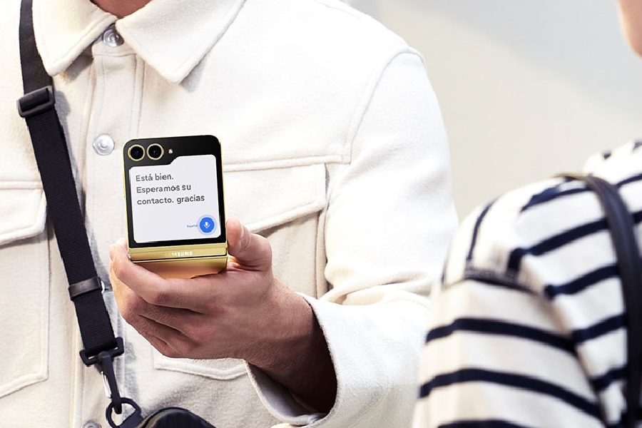 Komunikasi Tanpa Batasan Bahasa dengan Fitur AI On Device di Galaxy Z Flip6