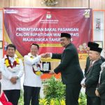 Hari Pertama, KPU Majalengka Terima Pasangan Karna Sobahi-Koko Suyoko