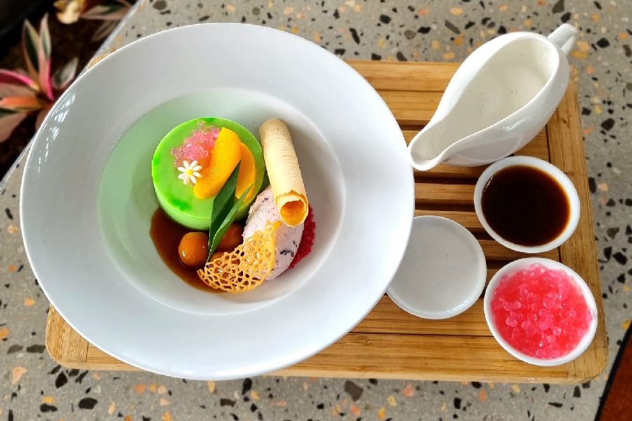 Menikmati Menu Baru Santika Indonesia Hotels & Resorts Area Cirebon