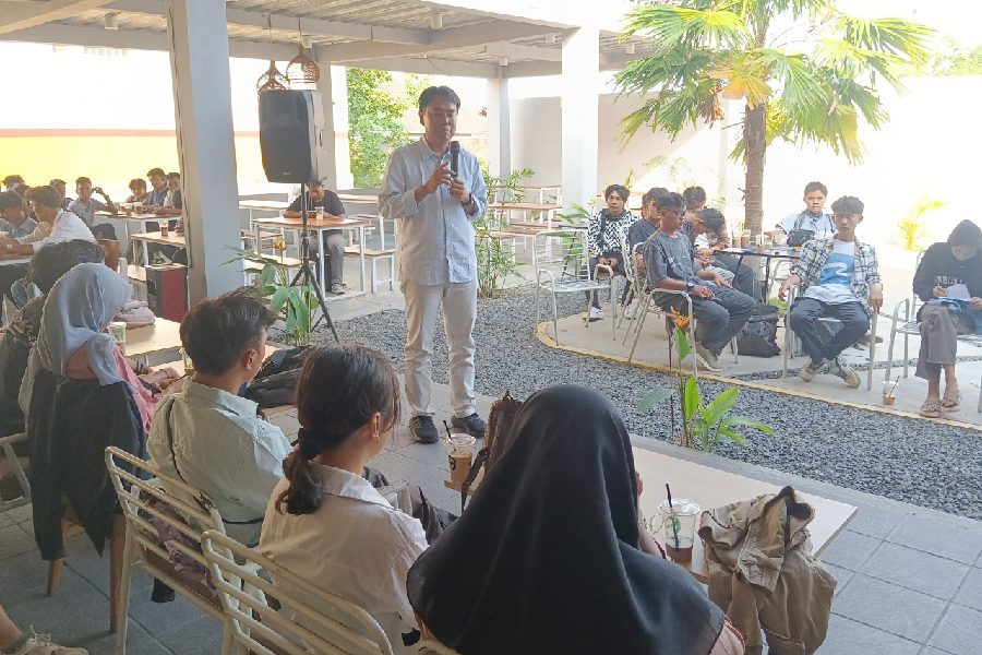 Pasangan Eti-Suhendrik Siapkan Skema Beasiswa untuk Mahasiwa Berprestasi