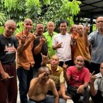 Menang Real Count Pilwalkot Cirebon, Relawan Idola Cukur Gundul