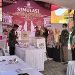 PPK Lemahwungkuk Pastikan Kesiapan Pilkada melalui Simulasi Pemungutan Suara