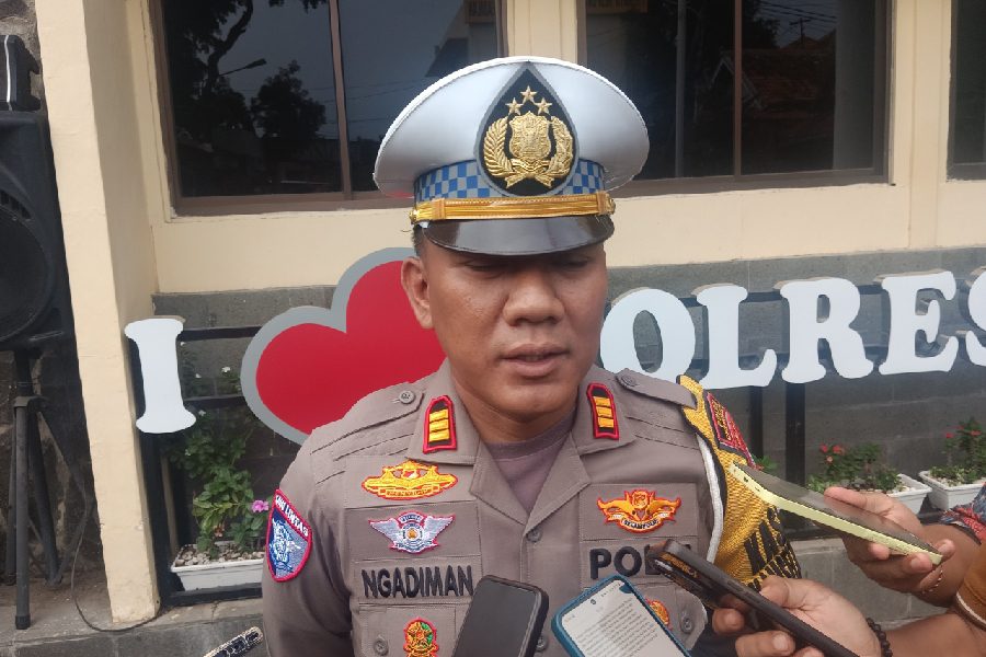 Polres Cirebon Kota Terapkan Rekayasa Lalin pada Malam Tahun Baru