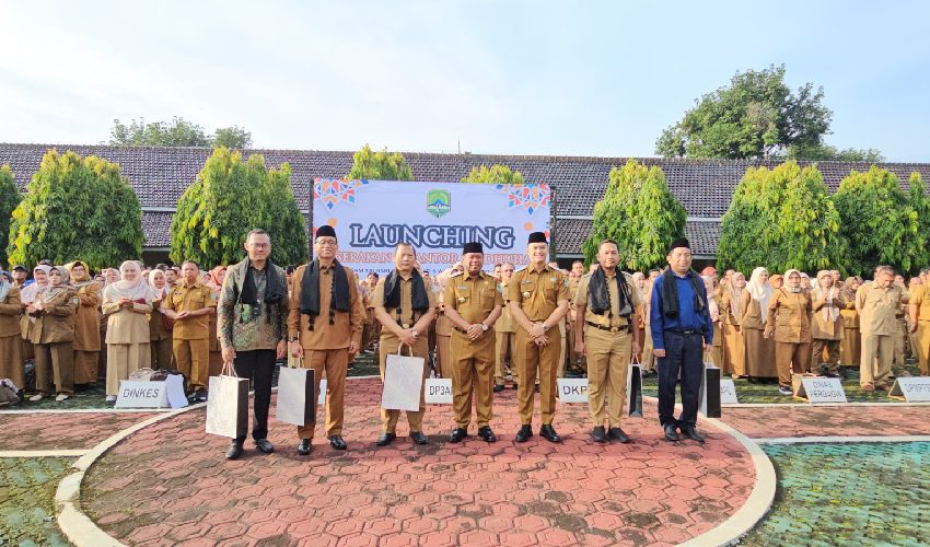 Bupati Majalengka Canangkan Gerakan Ngantor Berduha