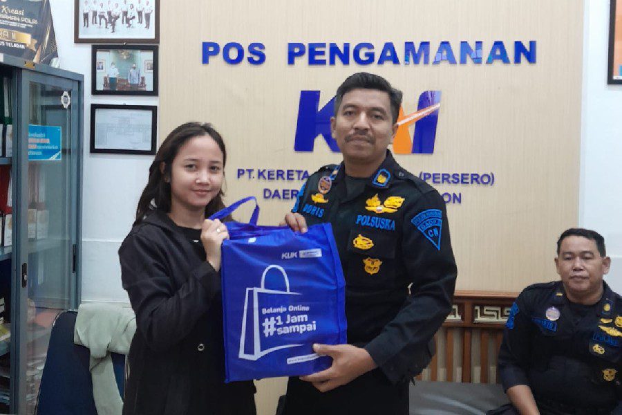 Barang Berharga Kembali ke Pemilik Berkat Lost and Found