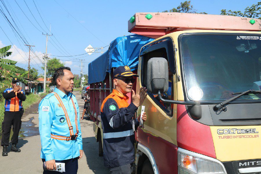 KAI Daop 3 Cirebon Ajak Masyarakat Tertib di Perlintasan Sebidang