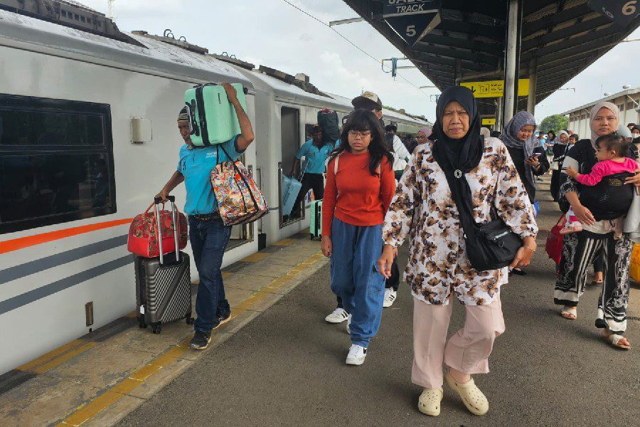 KAI Tawarkan Tiket Murah Kereta Ekonomi Jarak Jauh, Ini Syaratnya