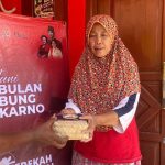 Hari Lahir Soekarno, Selly Andriany Gantina Sedekah Kurban di Cirebon
