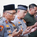 Polres Cirebon Kota Gelar Salat Gaib, Doakan Ojol yang Meninggal