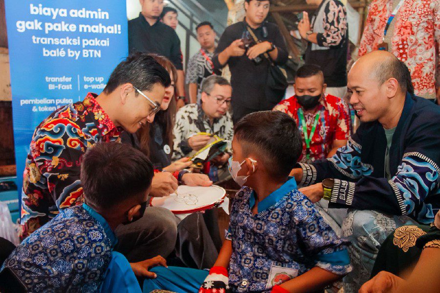 BTN Dukung Pengrajin Batik dengan Program Keuangan Berkelanjutan