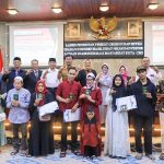 Sebanyak 23 Pasangan Terima Buku Nikah dan Dokumen Kependudukan