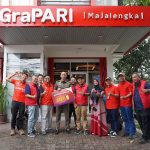 Telkomsel Serahkan Hadiah Utama Logam Mulia kepada Pelanggan IndiHome