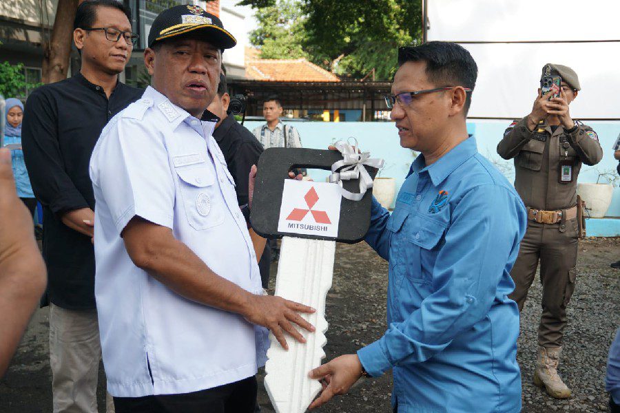 Komitmen Majalengka Langkung Sae, DLH Terima Truk Sampah Baru