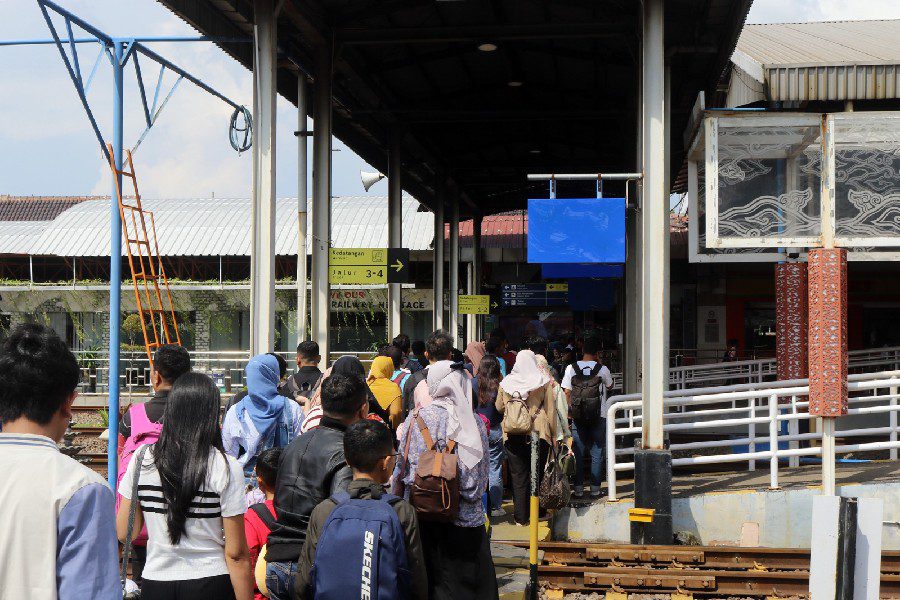 Tarif KA ke Cirebon Mulai Rp45 Ribu, Waktu Tempuh Efisien