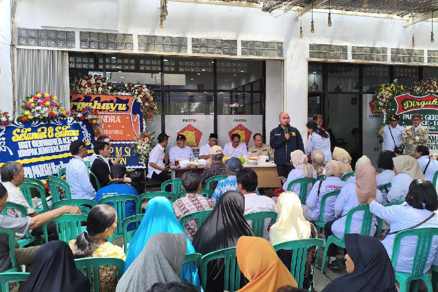 Kompak Bergerak Berdampak, Gerindra Kota Cirebon Santuni Yatim dan Lansia
