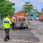 SUV Terbakar di Rest Area Tol Cipali, Diduga Korsleting Mesin