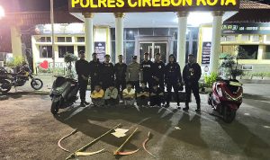 Dikejar hingga Masuk Jalan Buntu, Sekelompok Pemuda Bersajam Ditangkap Polisi