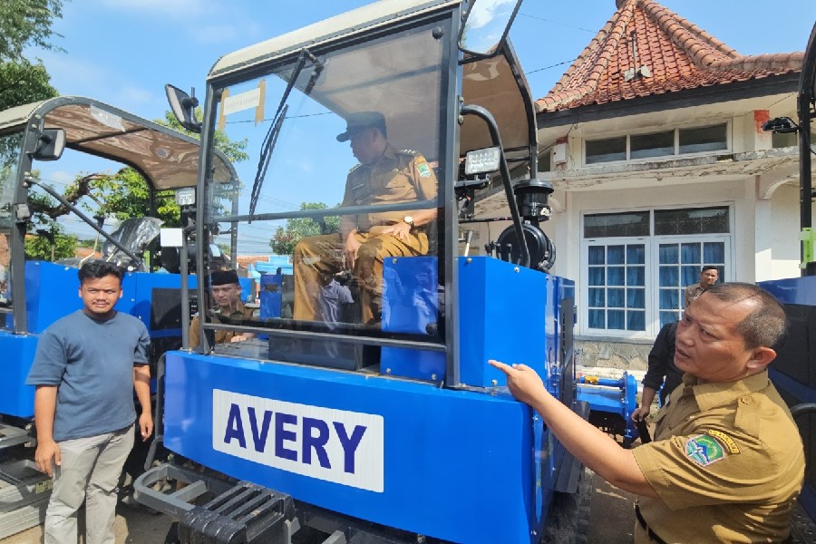 Pemkab Majalengka Salurkan 69 Alsintan untuk Kejar Target Produksi Pangan
