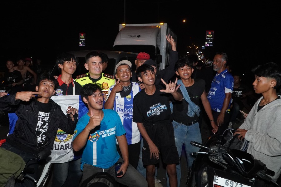 Persib Juara, Polres Cirebon Kota Kawal Konvoi Ribuan Bobotoh