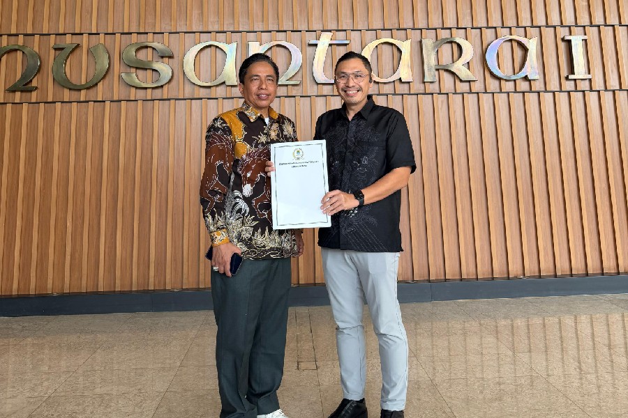 DPRD Kota Cirebon Bawa Tuntutan Mahasiswa ke Senayan
