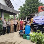 Hari Bhayangkara ke-80, Satlantas Polres Cirebon Kota Salurkan Air Bersih