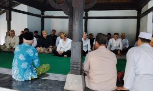 Makna Bubur Syura dalam Tradisi Muharram Keraton Kasepuhan Cirebon Makna Bubur Syura dalam Tradisi Muharram Keraton Kasepuhan Cirebon