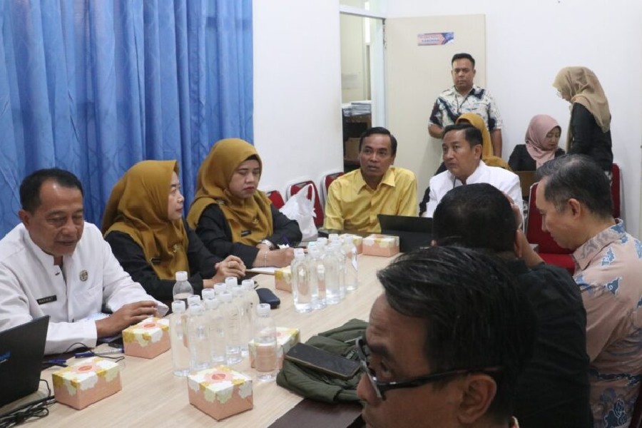 Komisi I DPRD Kota Cirebon Minta Pelayanan Disdukcapil Ditingkatkan