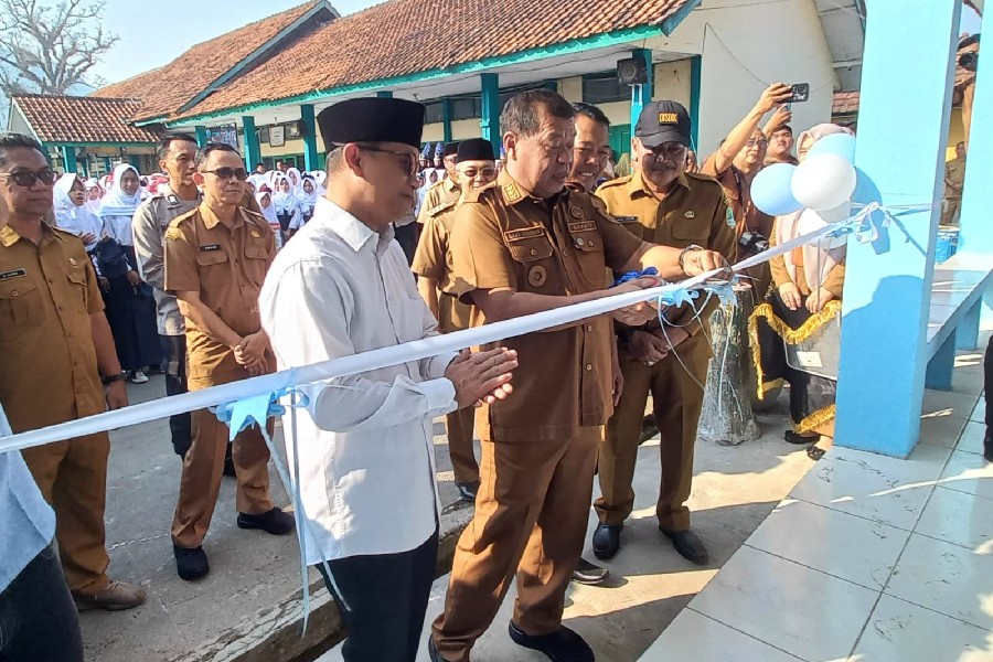 SMPN 1 Leuwimunding, Sekolah Pertama di Majalengka Penerima Banpres