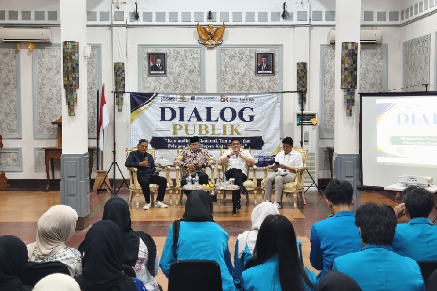 SMSI, OJK, dan BI Bahas Tantangan Kemandirian Ekonomi Kota Cirebon