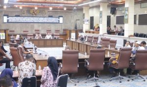 Toko Modern Menjamur, DPRD Kota Cirebon Siapkan Langkah Tegas Toko Modern Menjamur, DPRD Kota Cirebon Siapkan Langkah Tegas