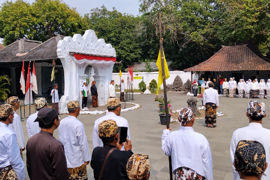 Upacara HUT RI ke-81 di Keraton Kasepuhan Cirebon
