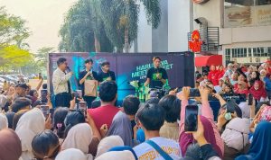 Pemeran Film Harusnya Horror Sapa Penggemar di CSB Mall