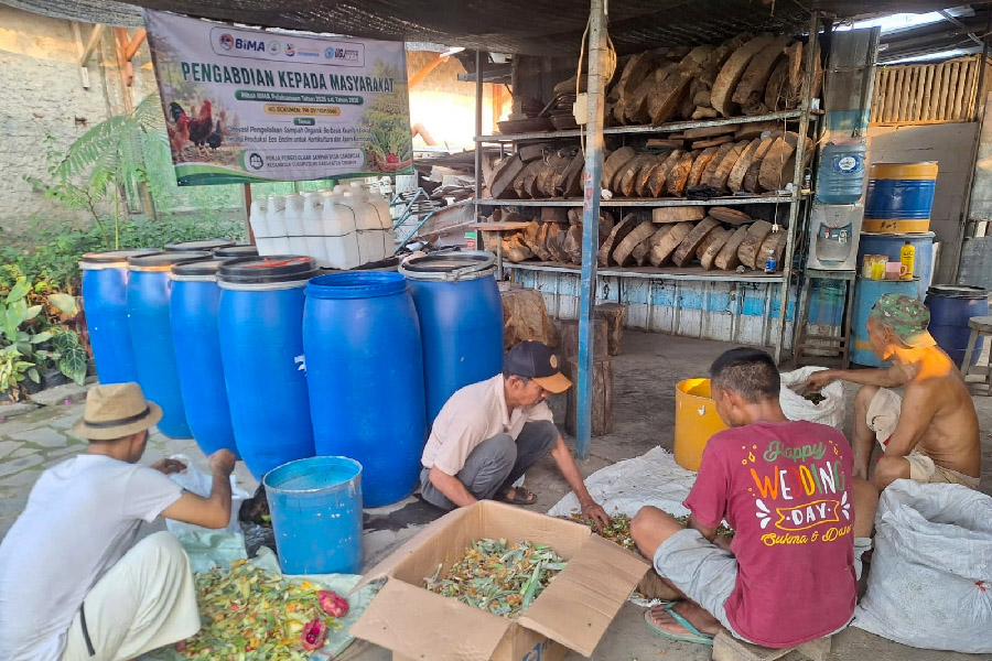Warga Cangkoak Sulap Limbah Organik Menjadi Eco Enzim