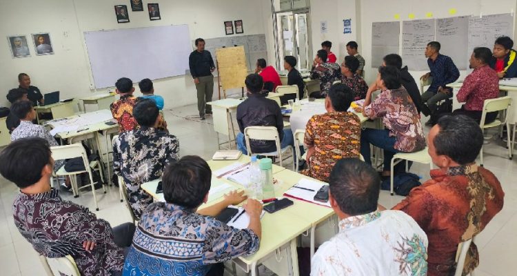 Askab PSSI Kabupaten Cirebon Gelar Kursus Pelatih Sepakbola Lisensi D