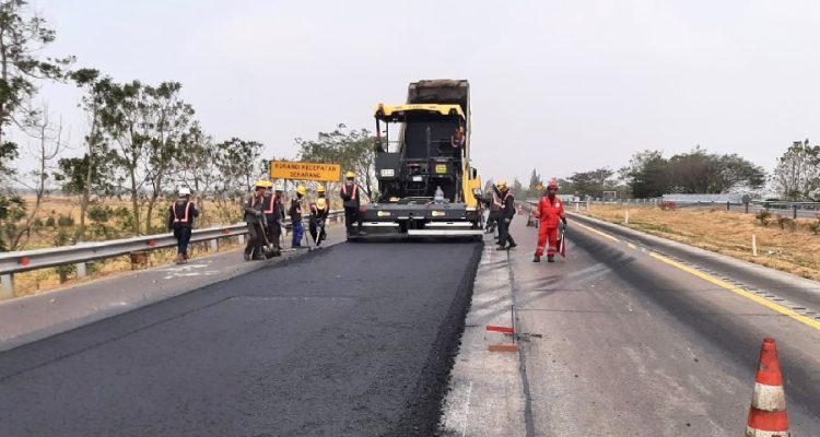 Sejumlah Titik Tol Cipali Diperbaiki, Pengendara Diminta Kurangi Kecepatan